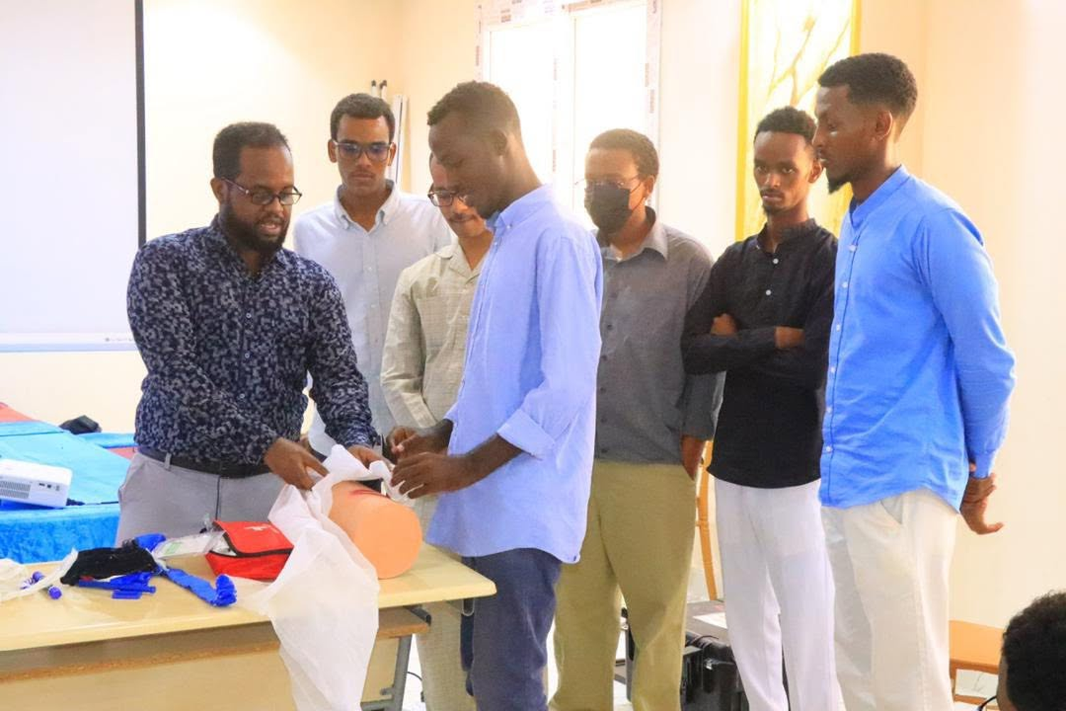 SOMSA and JUSU Successfully Conduct “Stop the Bleeding” Seminar